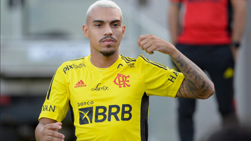 13º - Matheuzinho (22 anos) - posição: lateral-direito - Clube: Flamengo - Valor de mercado: 8 milhões de euros (R$ 44,3 milhões)