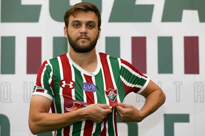 Nathan Otávio - Zagueiro brasileiro de 31 anos. O último clube do jogador foi o Coritiba. Está sem contrato desde janeiro de 2022. O atleta atuou na série B na última temporada. 