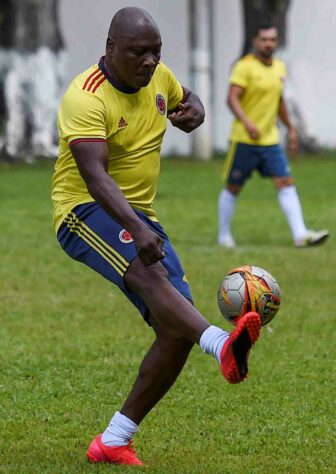 Rincón teve longa passagem defendendo as cores de sua seleção. Ele disputou 84 partidas e marcou 17 gols nos 11 anos que jogou pela Colômbia (1990 - 2001). Ele é considerado um dos maiores da história da seleção colombiana.