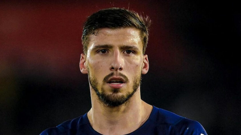 Rúben Dias (24 anos) - Zagueiro - Time: Manchester City - Valor de mercado: 75 milhões de euros (R$ 375 milhões).