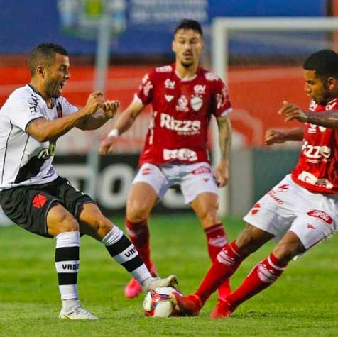 Vila Nova 2 x 2 Vasco - 15 de novembro de 2021, no Estádio Onésio Brasileiro Alvarenga. Gols de Pedro Bambu e Clayton; Morato e Daniel Amorim.