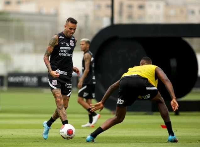 Mais de um ano sem jogar - Luan não entra em campo pelo Corinthians desde fevereiro de 