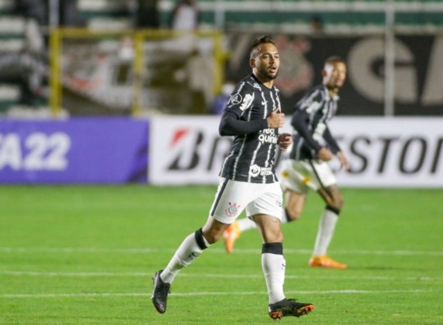 ESQUENTOU - O Corinthians vive um momento de austeridade financeira, mas sonha em ter o meia Maycon mesmo após o fim do empréstimo com o Shakhtar Donetsk. O camisa 5 pode ser o primeiro jogador para a atual administração corintiana ‘abrir exceção’ e investir em sua contratação em definitivo.