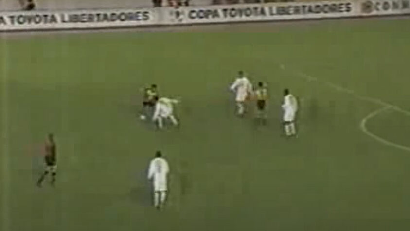 The Strongest 0 x 2 Corinthians - Estádio Hernando Siles - jogo da fase de grupos da Libertadores de 2003