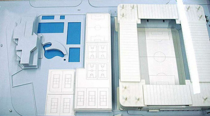 A Arena da Gávea teria capacidade para 30 mil pessoas. Ginásios também seriam reformulados e uma área comercial seria construida. Entretanto, o projeto do Flamengo foi barrado pelo até então governador Sérgio Cabral.