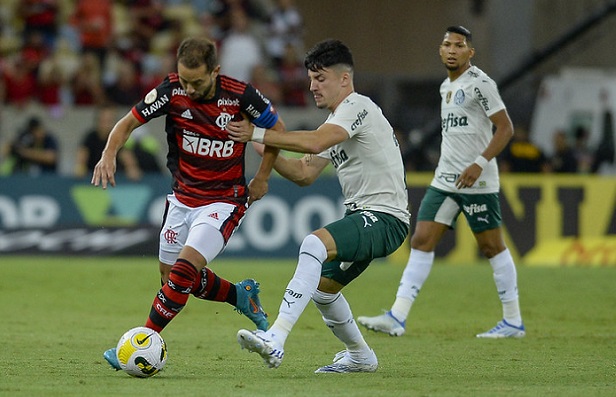 Nesta quarta-feira, o Flamengo empatou com o Palmeiras, em jogo válido pela quarta rodada do Brasileiro. Em partida sem gols, o Rubro-Negro conquistou mais um ponto na competição. Veja as notas do time a seguir. (Por Ana Daróz; anapereira@lancenet.com.br)