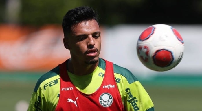 7° - Gabriel Menino (Palmeiras) - 21 anos - Meio-campista/Lateral - Valor de mercado: 11 milhões de euros (R$ 55 milhões).