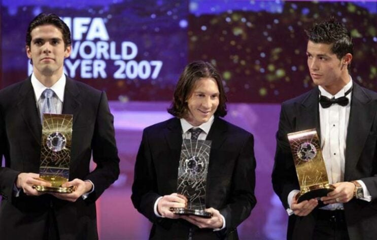Kaká (2007) - Clube que defendia: Milan - Segundo e terceiro colocados: Messi e Cristiano Ronaldo