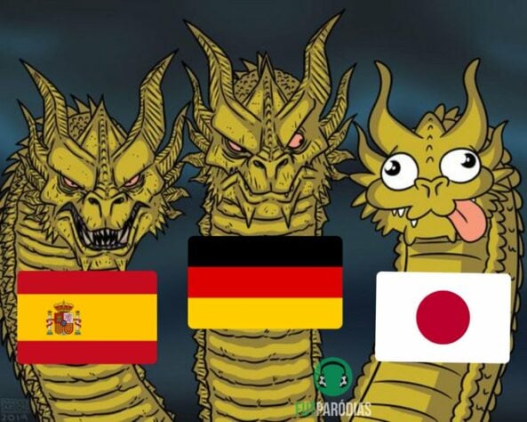Torcedores brincam com presença do Japão no mesmo grupo de Alemanha e Espanha.