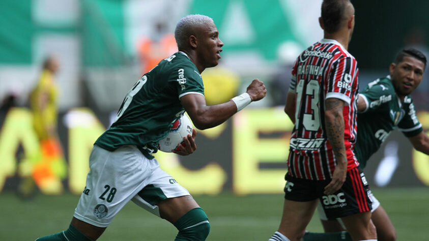 2° - Danilo (Palmeiras) - 20 anos - Volante - Valor de mercado: 22 milhões de euros (R$ 110 milhões).
