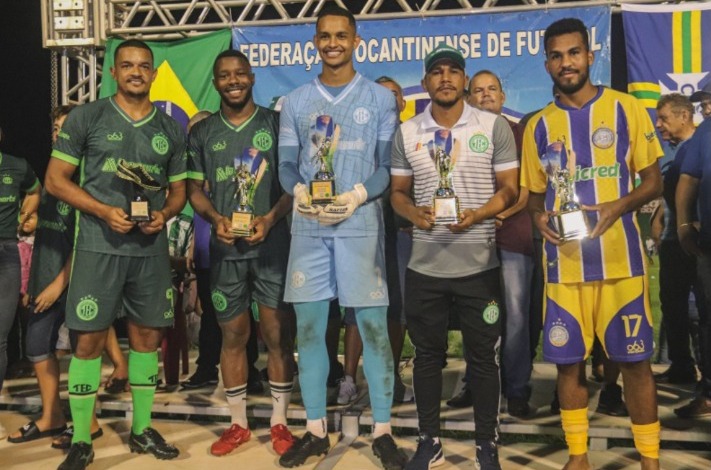 Tocantins (TO): O Tocantinópolis derrotou o Interporto e levantou a taça do campeonato.