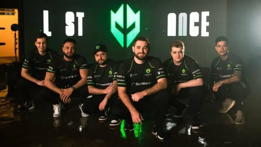 Imperial eSports (Counter-Strike: Global Offensive - CS:GO) - 233 mil seguidores no Instagram - Venceu seu primeiro título neste ano, o OMEN WGR European Challenge.