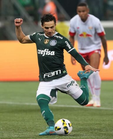 24 - 14/5/2022 - Palmeiras 2 x 0 Red Bull Bragantino - Campeonato Brasileiro-2022 (no alto, canto esquerdo do goleiro)