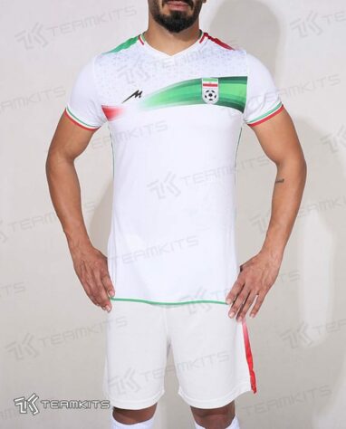 Irã (grupo B): camisa 1 / fornecedora: Majid