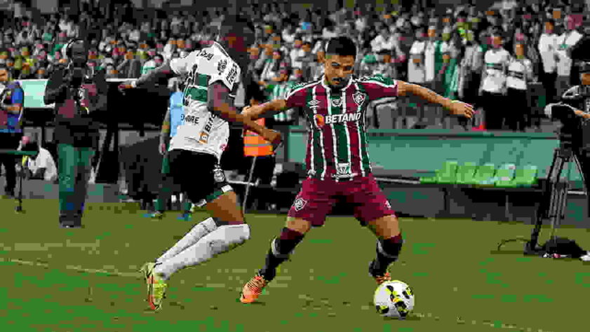 Coritiba: Sobe - Fez um excelente 2° tempo, atacando e pressionando o Fluminense, sem deixar a equipe rival jogar e buscou a virada de maneira épica. Desce: Foi dominado no 1° tempo e ainda sofreu o primeiro gol em uma falha de Alex Muralha.