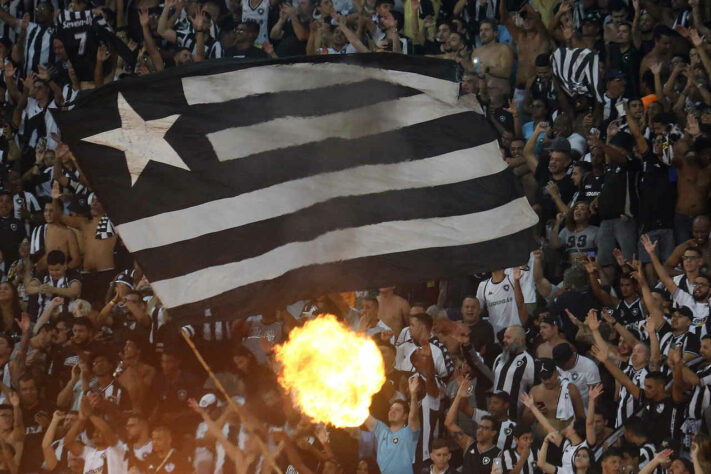 20. Botafogo (8 jogos) - 12.723