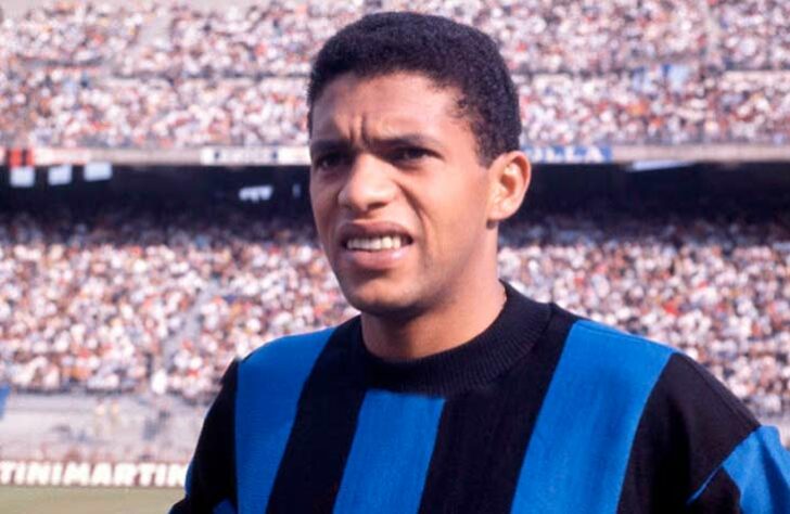 Jair da Costa (ala-direito): 2 títulos (1963/1964 e 1964/1965, pela Inter de Milão)