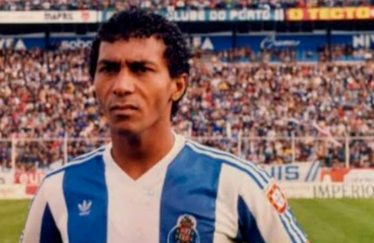Celso (zagueiro): 1 título (1986/87, pelo Porto)