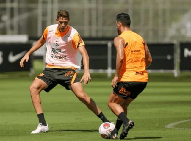 FECHADO - O zagueiro Alemão, de 20 anos, não defenderá mais o Corinthians. Ele chegou a um acordo para rescisão contratual e tem acerto encaminhado com o Portimonense, de Portugal. Inclusive, o atleta já está na Europa para os últimos acertos com o clube português.