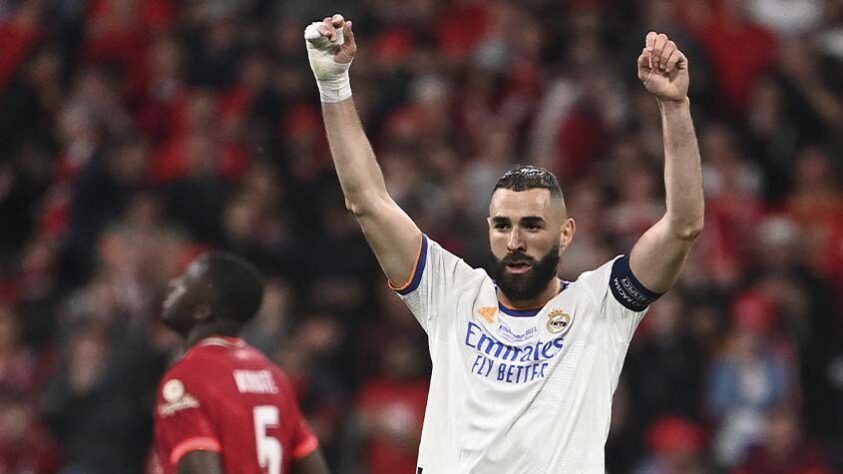 Ainda no pacote das lesões, a ausência de Benzema deve ser sentida pelo time. Para se ter uma ideia da importância do francês, eleito o melhor jogador do mundo em 2022, apenas na temporada 2021/2022 foram 44 gols e 15 assistências em 46 jogos disputados. Na temporada atual, mesmo sofrendo com lesões, os números ainda são bons: 13 gols - média maior que 1 a cada dois jogos - e 3 assistências. Benzema é fundamental para o bom rendimento da equipe. 