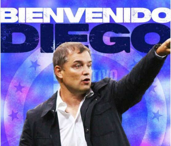 FECHADO - Após ser sondado pelo Chivas Guadalajara, Diego Aguirre entrou em conversas com o Cruz Azul e sacramentou a chegada ao time mexicano. Livre no mercado, Diego Aguirre não titubeou em trabalhar no México e espera se reencontrar profissionalmente na Liga MX.