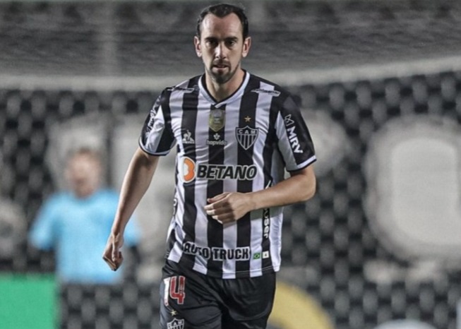 1º lugar: DIEGO GODÍN (zagueiro - Atlético Mineiro): 42 pontos