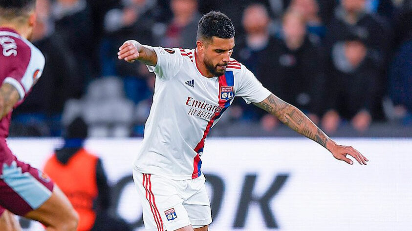 Lyon: Emerson Palmieri [foto] e Tanguy Ndombélé (todos retornando para seus clubes após empréstimo).