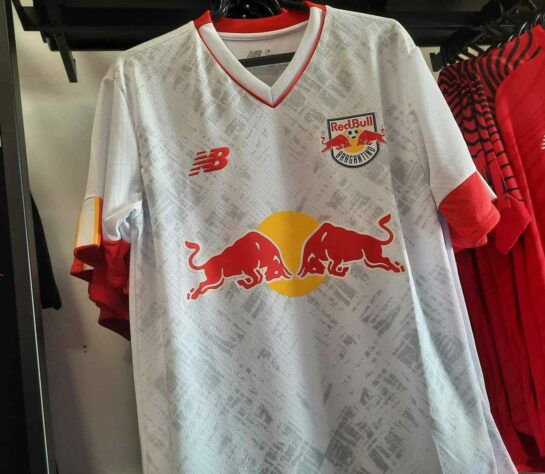 GALERIA: Veja imagens da nova camisa 1 do Red Bull Bragantino