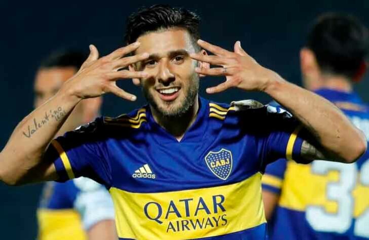 FECHADO - A confirmação do negócio envolvendo a ida do meia-atacante Toto Salvio, antes no Boca Juniors, para o Pumas rendeu uma postagem do atleta nas redes sociais para se despedir do clube Azul y Oro. Com isso, a despedida dentro de campo por parte de Toto Salvio foi a derrota por 2 a 1 da equipe frente ao Unión, na estreia da equipe pelo Campeonato Argentino.