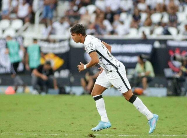 Giovane - Atacante - 13 jogos pelo Corinthians