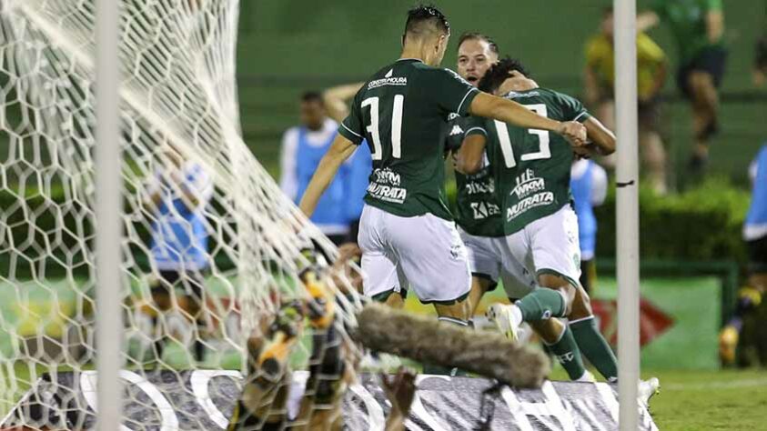 16º lugar: GUARANI (41 pontos - atualmente 35 pontos) - Resultados do primeiro turno: Guarani 0 x 0 CSA; Londrina 3 x 1 Guarani; Guarani 0 x 2 Ituano; CRB 1 x 1 Guarani; Guarani 1 x 0 Cruzeiro; Guarani 0 x 2 Bahia; Chapecoense 0 x 0 Guarani