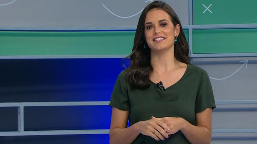 Livia Nepomuceno, apresentadora da Band: "Jorge Jesus é simplesmente prepotente, arrogante e antiético. A entrevista dele foi completamente infeliz, do início ao fim. Jorge Jesus você não continuou no Brasil porque você não cumpriu com o seu contrato. Você tinha acabado de renovar o seu contrato com o Flamengo e você abandonou o projeto.Você não teve palavra, foi embora porque quis e aí é um problema seu. Vale a pena lembrar que o cargo do Flamengo não está à disposição, não está sem técnico. Ah, meu amigo, curtiu o carnaval ?! A Sapucaí foi legal ?! Volte para Portugal."