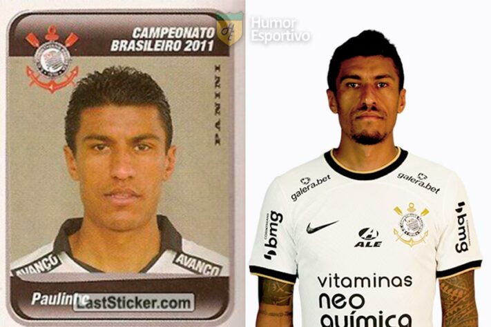 Paulinho no álbum do Campeonato Brasileiro de 2011 com a camisa do Corinthians. Com 33 anos, ele disputa novamente a Série A do Brasileirão pelo Timão.