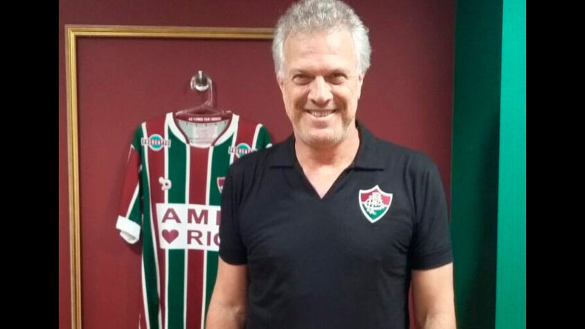 Pedro Bial - jornalista e apresentador do programa Conversa com Bial / Clube do coração: Fluminense