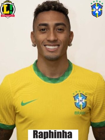 Raphinha - 6,5 - Participou do primeiro gol ao bater o escanteio na cabeça de Marquinhos. No entanto, ficou abaixo de seus companheiros de ataque.