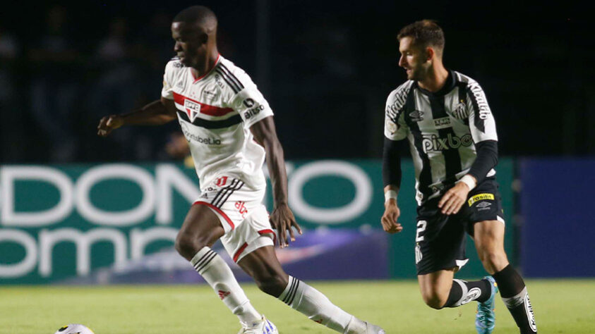 02/05/2022 - São Paulo 4 x 0 Santos - Campeonato Brasileiro