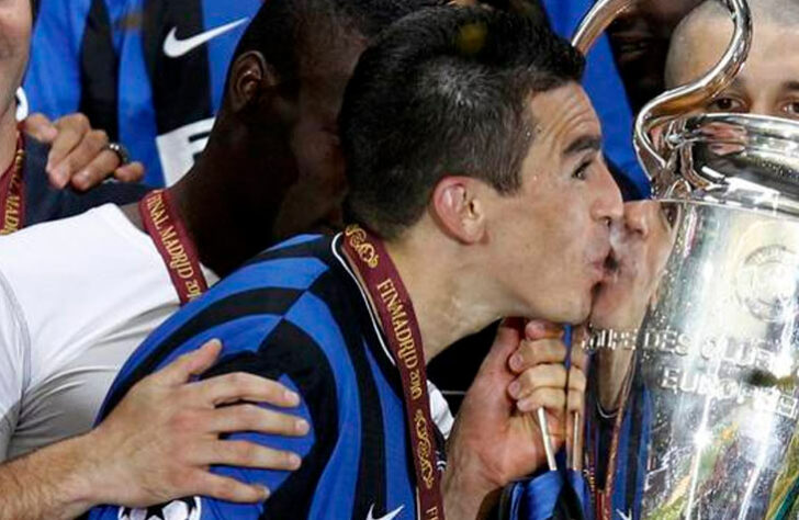 Lúcio (zagueiro): 1 título (2009/10, pela Inter de Milão)