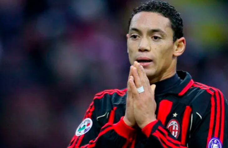 Ricardo Oliveira (atacante): 1 título (2006/07, pelo Milan)