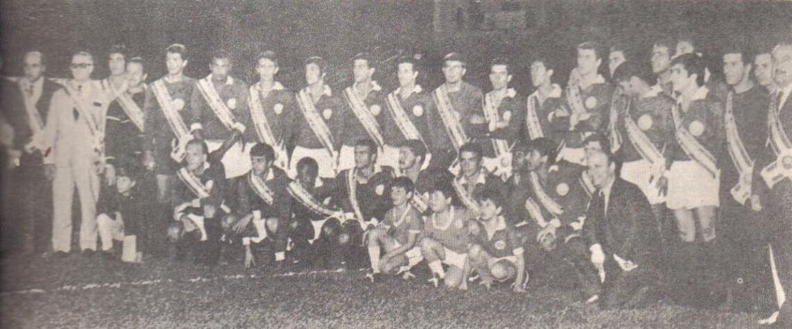 Campeonato Brasileiro (Roberto Gomes Pedrosa) 1969 - Último título da Primeira Academia, embrião da Segunda. A escalação alviverde no jogo decisivo foi: Leão; Eurico, Baldocchi, Nélson e Zeca; Dudu e Ademir da Guia; Cardoso (Serginho), Jaime, César Maluco e Pio (Copeu). Técnico: Rubens Minelli.