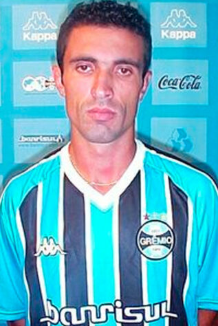 Marcelo Oliveira: zagueiro - reserva - 40 anos - Atualmente está aposentado.