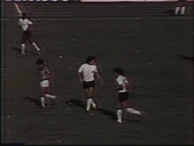 1978 – O Santos foi campeão Paulista de 1978, na primeira geração dos Meninos da Vila e primeira temporada sem o Rei Pelé. Mas antes o Corinthians havia vencido o Peixe na final do primeiro turno, com Palhinha marcando o gol da vitória por 1 a 0, no estádio do Morumbi, aos 40 minutos do  segundo tempo. 