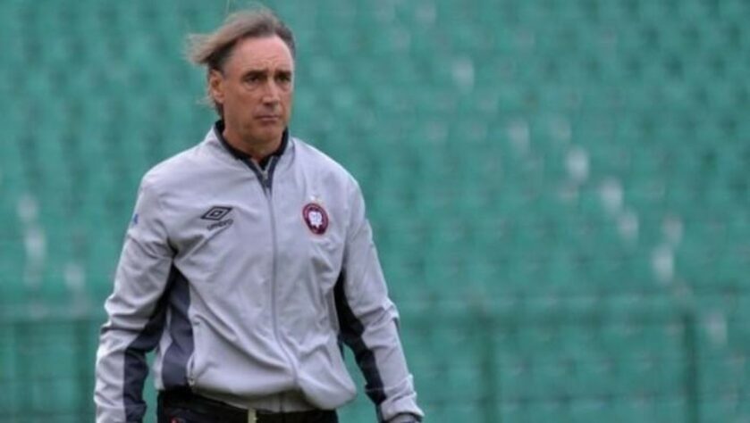 Miguel Ángel Portugal - espanhol - 66 anos - passagem pelo Athletico Paranaense em 2014