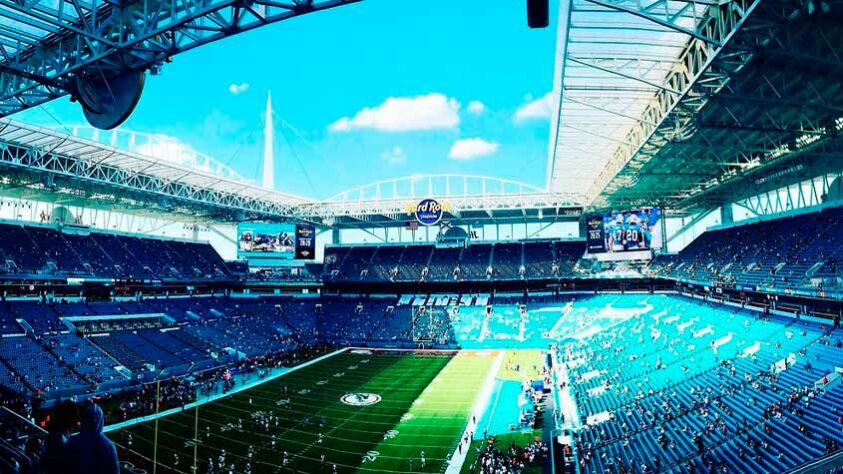 Miami - Hard Rock Stadium - Construído em 1987, o estádio é casa do Miami Dolphins, da NFL e tem capacidade para 64.767 pessoas.