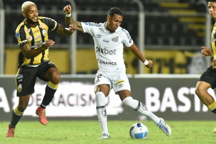 O Santos jogou mal, mas conquistou o empate por 1 a 1 com o Deportivo Táchira na Venezuela, no primeiro jogo das oitavas de final da Copa Sul-Americana. A volta será na Vila Belmiro, e Peixe só precisa de uma vitória simples para se garantir na próxima fase. O jovem Rwan Seco (foto) foi o melhor do Alvinegro nesta quarta. Confira as notas do LANCE! (por Diário do Peixe).