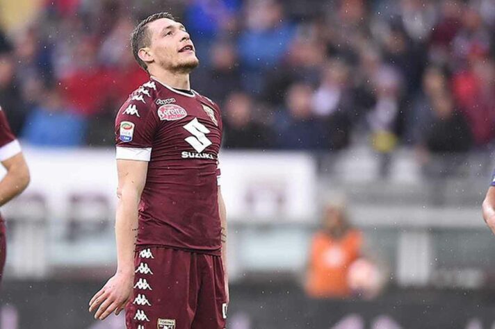 Andrea Belotti - 28 anos - centroavante - O atacante italiano saiu do Torino. Diversas equipes europeias tentam atrair o atacante.