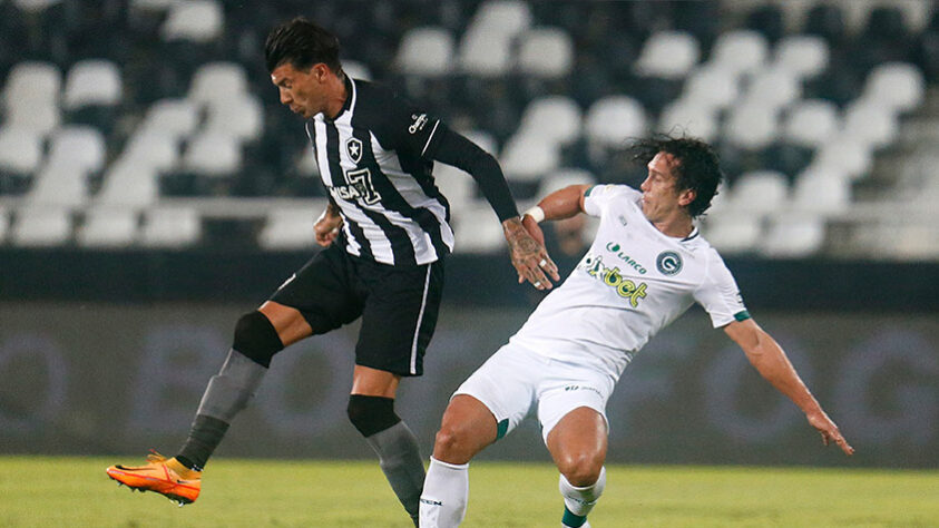 O Botafogo recebeu o Goiás no Nilton Santos, nesta segunda-feira, e foi derrotado de virada, por 2 a 1, pela nona rodada do Brasileirão. O time teve momentos distintos na partida, e a defesa deixou a desejar. Confira a seguir todas as notas do Glorioso e os pontos positivos e negativos do Goiás.