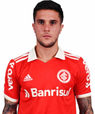 BUSTOS - Internacional (C$ 8,78) Possui média de dois desarmes por partida e atuando numa equipe que só perdeu na primeira rodada no campeonato, tem potencial para uma boa pontuação jogando em casa contra o Botafogo.