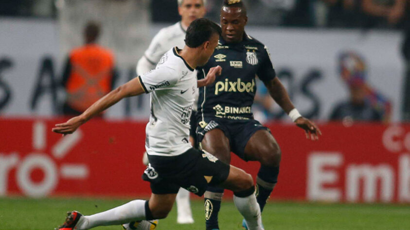 O Santos jogou 10 minutos de futebol e depois foi humilhado pelo Corinthians, que fez 3 a 0 só no primeiro tempo. Na segunda etapa, o time do Parque São Jorge ainda ampliou o marcador em noite de vexame do Peixe, que foi um time sem raça, sem inspiração, sem nada. Parecia um jogo de adultos contra crianças. Confira as notas do LANCE! (por Diário do Peixe)