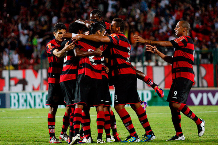 Campeonato Brasileiro 2011 - Com 21 pontos (5V/6E/0D), o Flamengo era o terceiro colocado após 11 rodadas. Terminou a Série A na quarta posição, com 61 pontos.