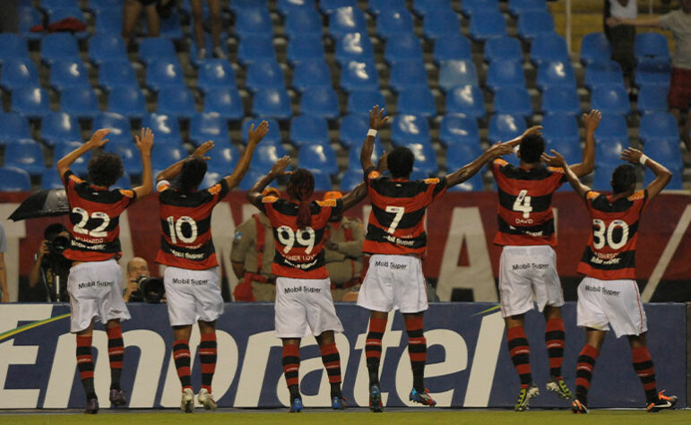 Campeonato Brasileiro 2012 - Com 15 pontos (4V/3E/4D), o Flamengo era o 10º colocado após 11 rodadas. Terminou a Série A na 11ª posição, com 50 pontos.